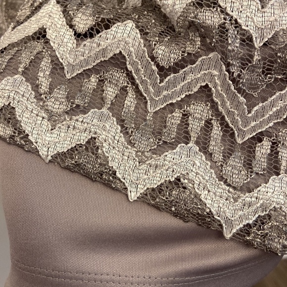 Jessica H lace dress - Picture 6 of 10